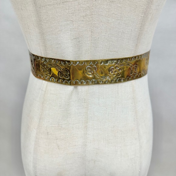 Vintage Brass & Copper Etched Metal Belt  Red Cabochon Centerpiece Made in India main image 15
